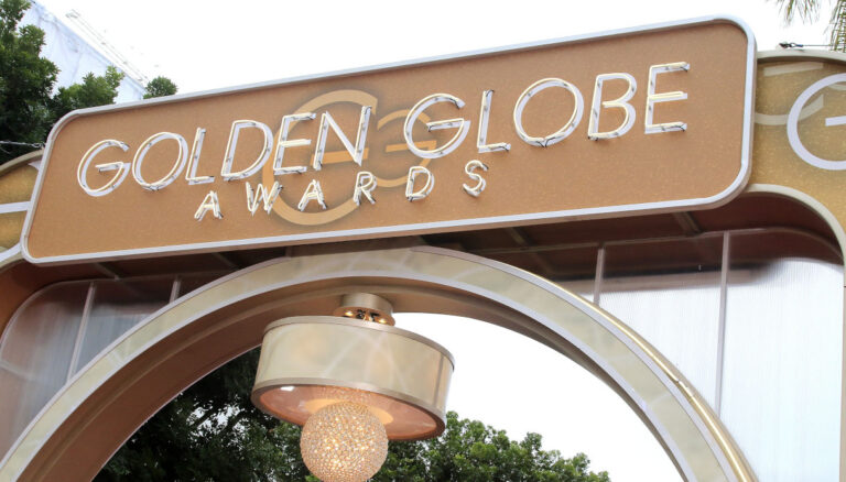 golden-globe-2022:-where-to-see-award-winning-films-and-series-–-rb